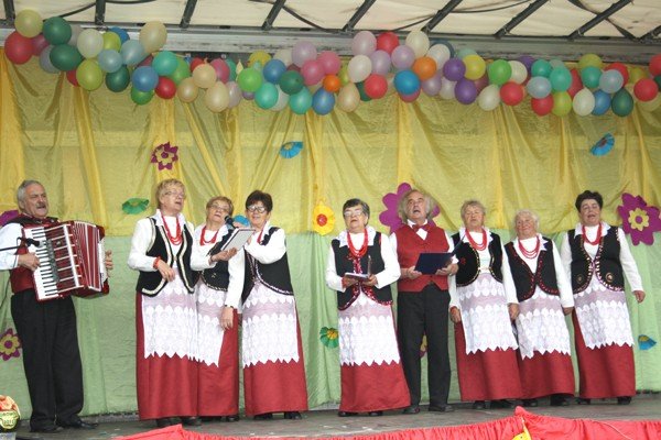 korowod-radosci-przeszed-przez-wojcieszow-34592