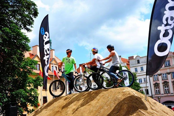 ekstremalne-pokazy-rowerowe-34663