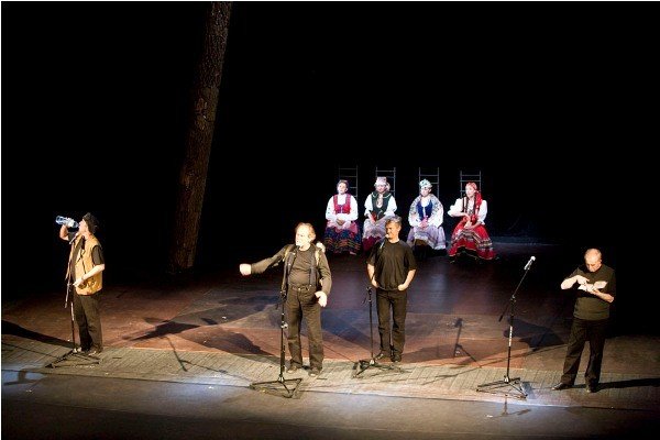 ten-swiat-cholera-i-pomniki-w-kapuscie-34717
