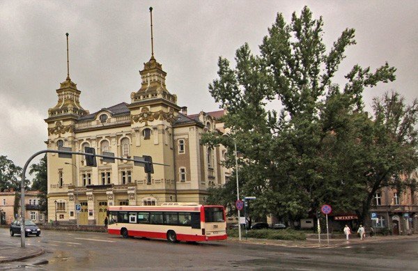 mniej-autobusow-latem-kursy-w-zawieszeniu-34760