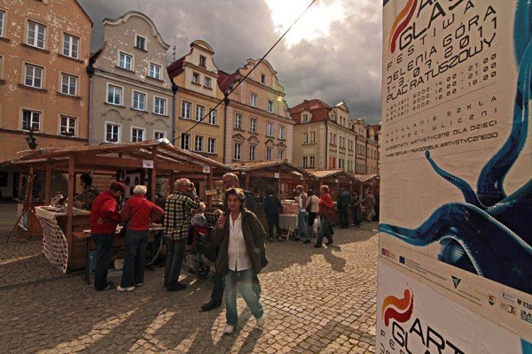 przygoda-ze-szkem-i-sztuka-na-placu-ratuszowym-34792
