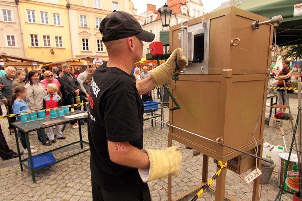 przygoda-ze-szkem-i-sztuka-na-placu-ratuszowym-34792