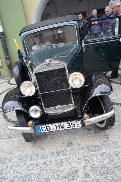 kultowe-bryki-pod-ratuszem-34803