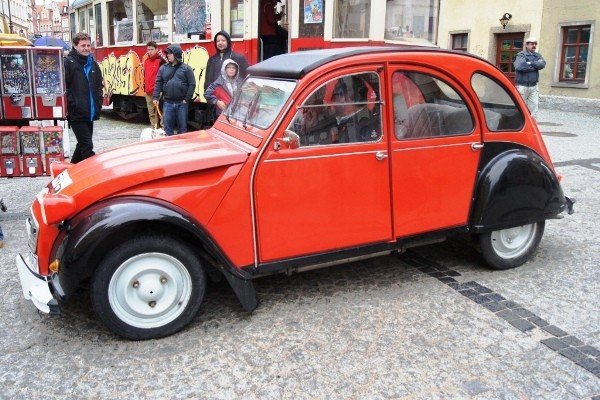 kultowe-bryki-pod-ratuszem-34803