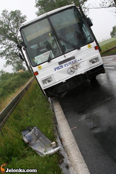 slisko-na-drogach-autobusem-w-busa-34829