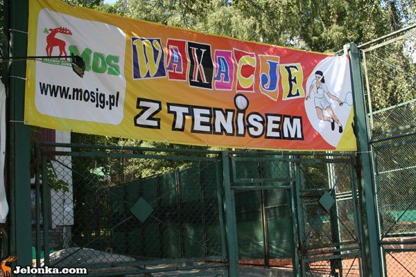 lato-na-kortach-ucza-tenisa-za-darmo-34875