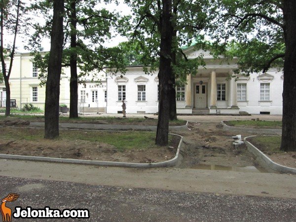 park-zdrojowy-rewitalizowany-podtapiany-i-dewastowany-34903
