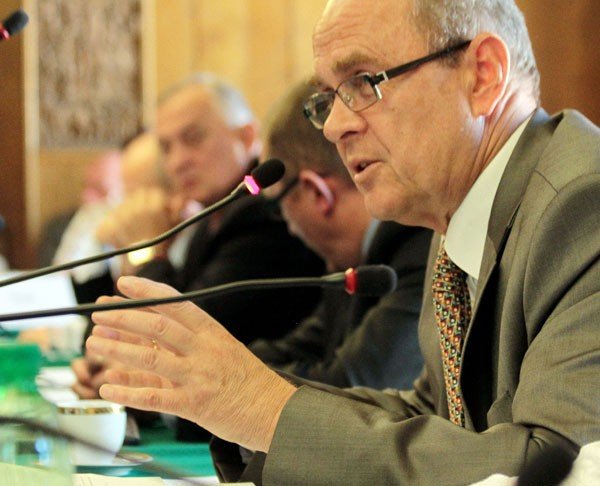 Janusz Grodziński. W tle – Andrzej Grochala.