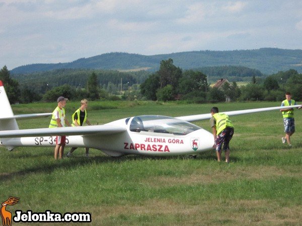 modzi-lotnicy-z-mechanika-nabrali-wiatru-w-skrzyda-34963