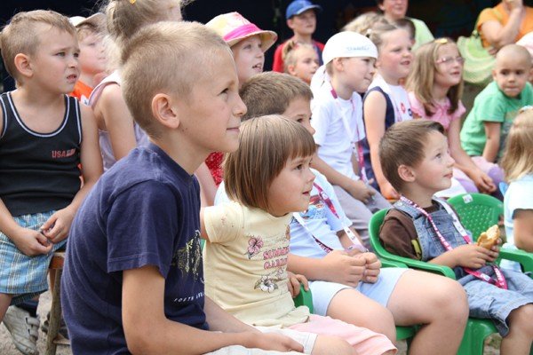 skok-w-blok-ucieczka-w-swiat-sztuki-i-teatru-34965