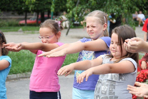 skok-w-blok-ucieczka-w-swiat-sztuki-i-teatru-34965
