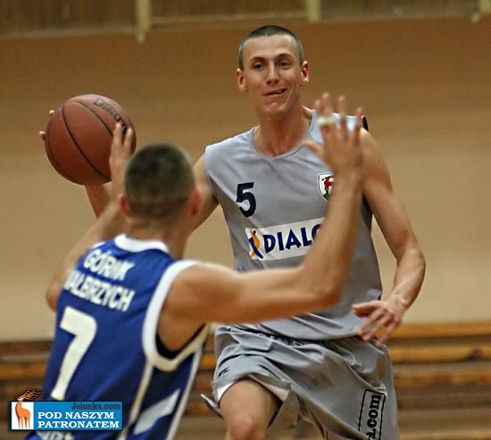 Tomasz Wilas w jednej z niewielu akcji drużyny Sudetów.
