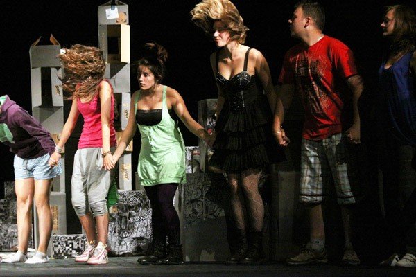 lato-w-teatrze-nie-przegap-pokazow-medioracji-35023
