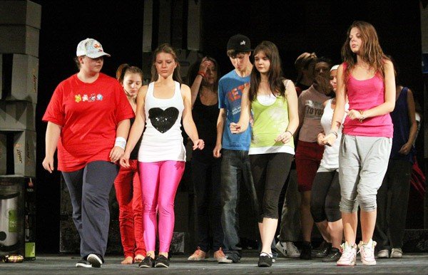lato-w-teatrze-nie-przegap-pokazow-medioracji-35023