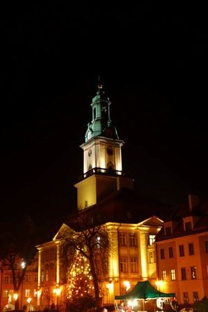 swiateczny-nastroj-na-placu-ratuszowym-3520