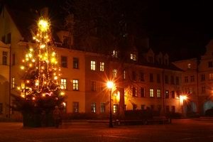 swiateczny-nastroj-na-placu-ratuszowym-3520