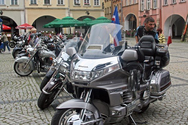 doktorzy-na-motorach-rajd-recepta-na-stres-35219