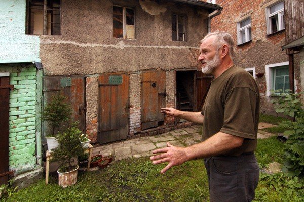 zaby-i-szczury-w-piwnicy-na-zjednoczenia-narodowego-35222