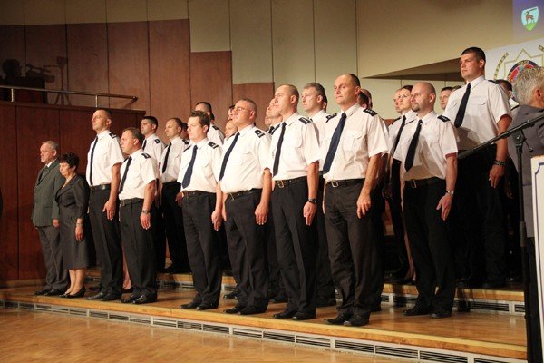 awanse-nagrody-medale-dla-strozow-prawa-35260