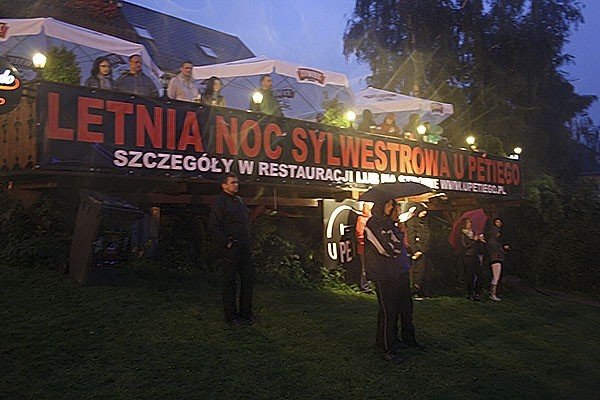 po-letnim-sylwestrze-szampanski-wieczor-u-petiego-35293
