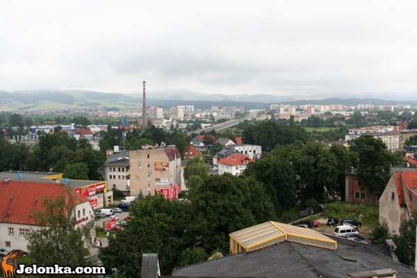 kapsua-na-wiezy-zamkowej-przesanie-potomnym-35295