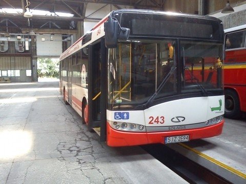 nowe-autobusy-uzupenia-tabor-mzk-solarisem-po-miescie-35319