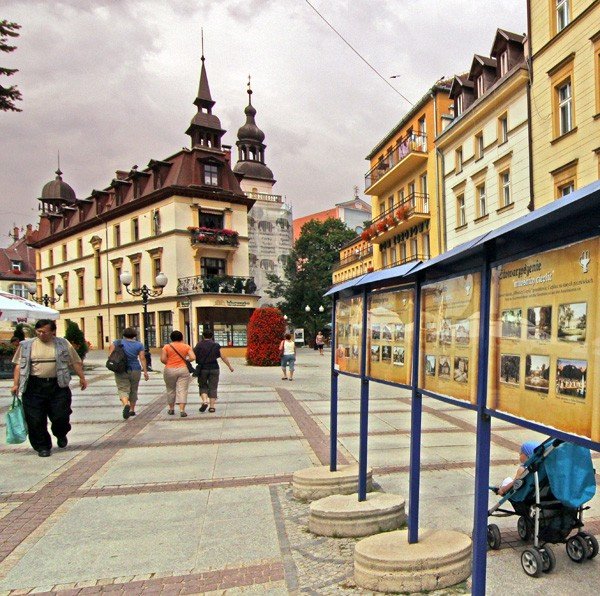 cieplice-na-starej-pocztowce-wystawa-pod-chmurka-35338