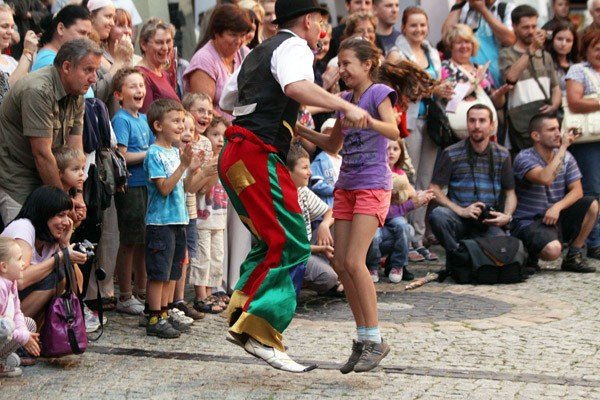 start-festiwalu-teatrow-wedrujacych-cyrk-i-refleksja-na-poczatek-35365