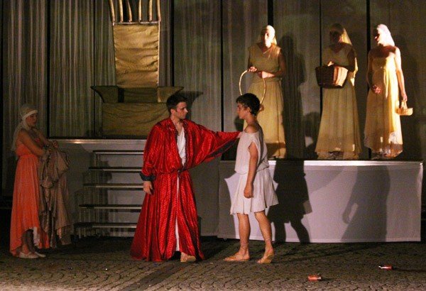start-festiwalu-teatrow-wedrujacych-cyrk-i-refleksja-na-poczatek-35365