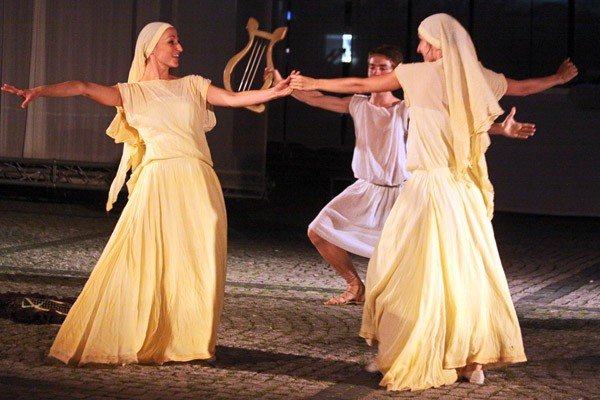 start-festiwalu-teatrow-wedrujacych-cyrk-i-refleksja-na-poczatek-35365