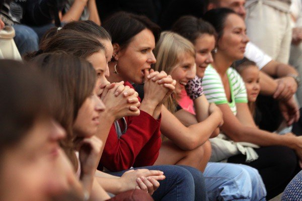 start-festiwalu-teatrow-wedrujacych-cyrk-i-refleksja-na-poczatek-35365
