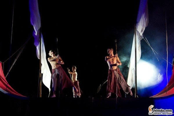 o-zywiole-natury-w-ulicznym-teatrze-tanca-35373