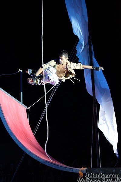 o-zywiole-natury-w-ulicznym-teatrze-tanca-35373