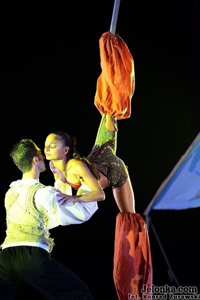 o-zywiole-natury-w-ulicznym-teatrze-tanca-35373