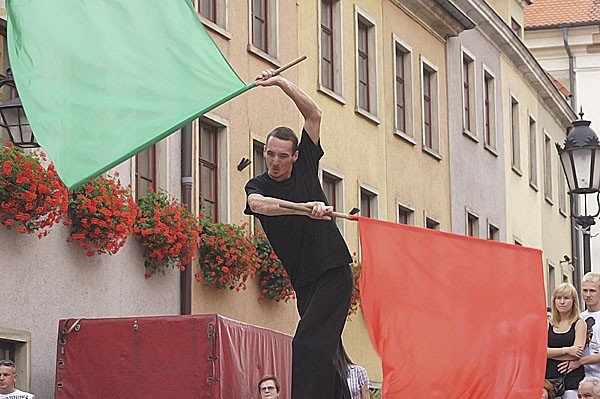 port-magiczny-i-zapomniani-podrozni-trwa-teatralne-wedrowanie-35374