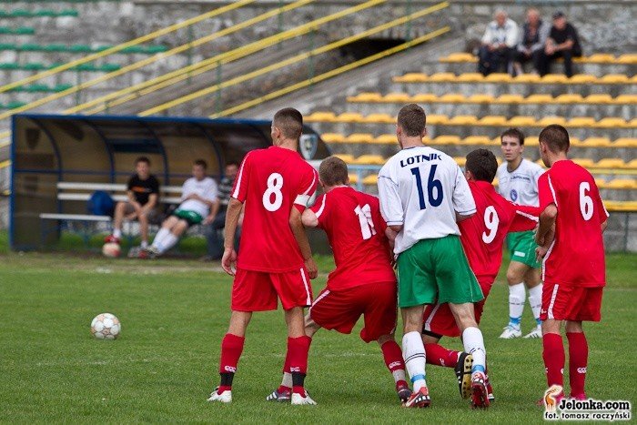 sensacja-na-zotniczej-juniorzy-karkonoszy-pokonali-lotnika-foto-35385