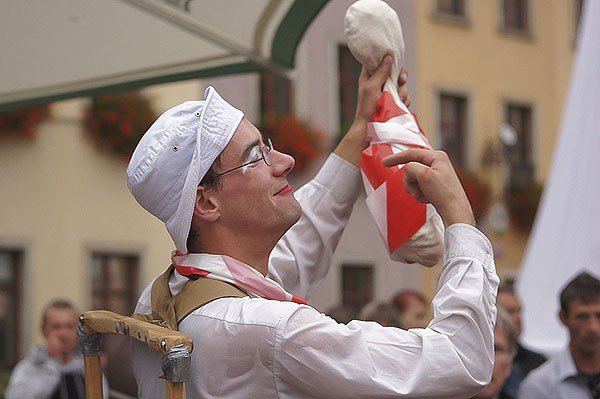 o-osmej-na-arce-a-potem-kolejna-inwazja-trzeci-dzien-festiwalu-teatrow-35387