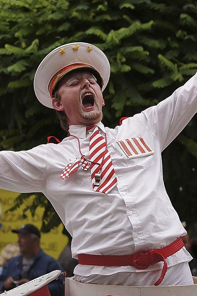 o-osmej-na-arce-a-potem-kolejna-inwazja-trzeci-dzien-festiwalu-teatrow-35387
