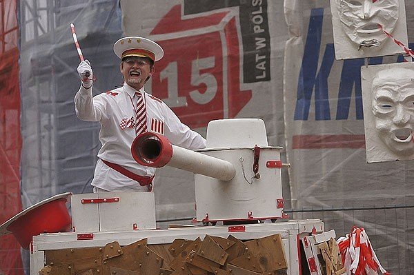 o-osmej-na-arce-a-potem-kolejna-inwazja-trzeci-dzien-festiwalu-teatrow-35387