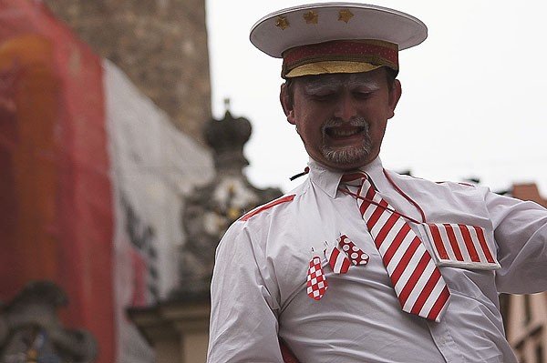 o-osmej-na-arce-a-potem-kolejna-inwazja-trzeci-dzien-festiwalu-teatrow-35387