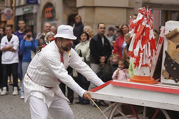 o-osmej-na-arce-a-potem-kolejna-inwazja-trzeci-dzien-festiwalu-teatrow-35387