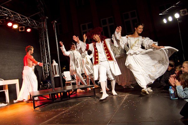 show-baroque-i-orland-szalony-po-trzecim-dniu-z-teatrami-35399