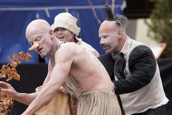 niezwyky-ogrod-zachwyci-publike-teatry-na-finiszu-35402