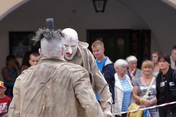 niezwyky-ogrod-zachwyci-publike-teatry-na-finiszu-35402