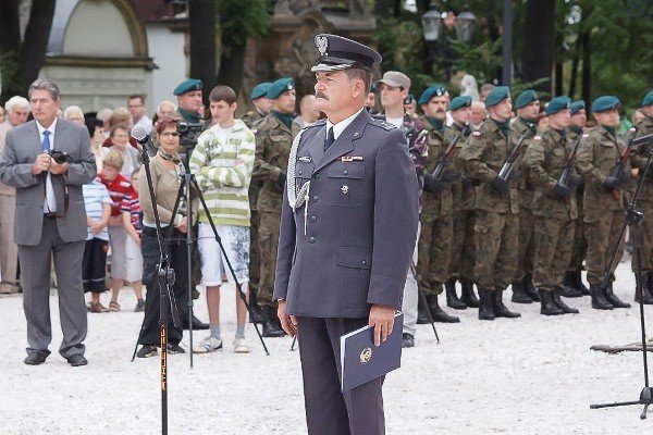 naprzod-marsz-a-potem-odsoniecie-pomnika-35502