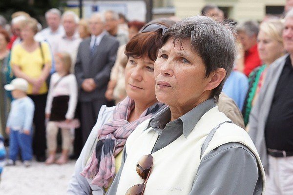 naprzod-marsz-a-potem-odsoniecie-pomnika-35502
