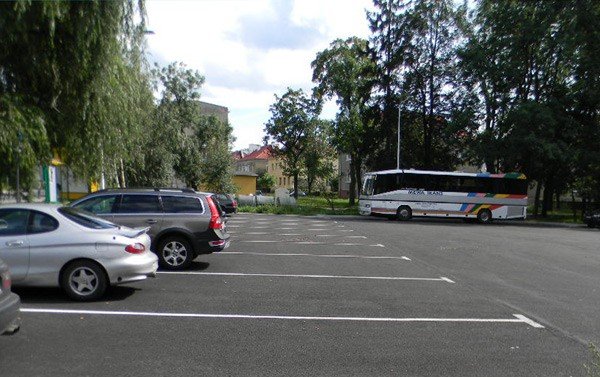 blokuja-parkingi-dla-autobusow-35557
