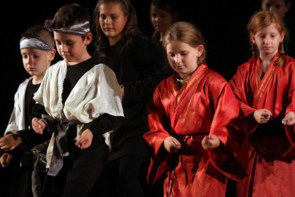 japonia-za-kurtyna-jutro-pokaz-w-teatrze-zdrojowym-35707