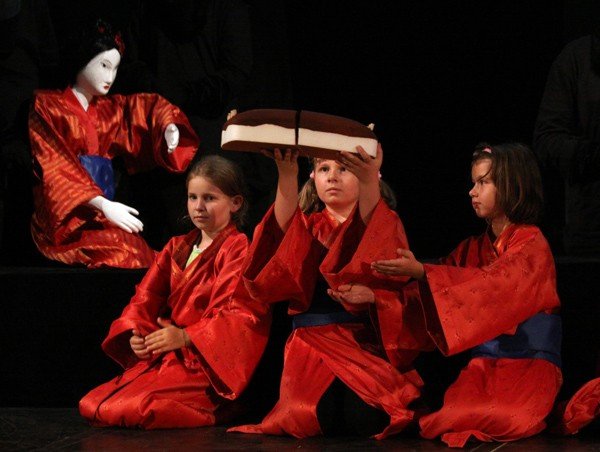 japonia-za-kurtyna-jutro-pokaz-w-teatrze-zdrojowym-35707