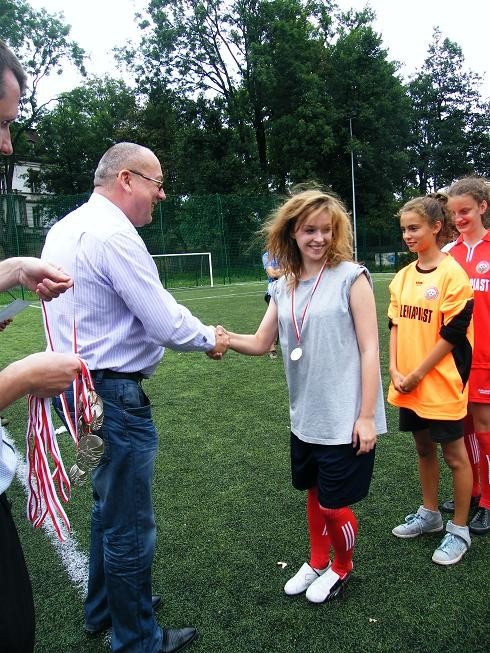 sukces-jeleniogorskich-pikarek-srebro-w-debiucie-35709